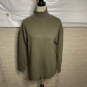 H&M Green Long Sleeve Ribbed Cuffs Hem Olive Turtleneck Sweater Dress Size Small
